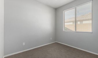 2936 E HAZELTINE Way, Chandler, AZ 85249