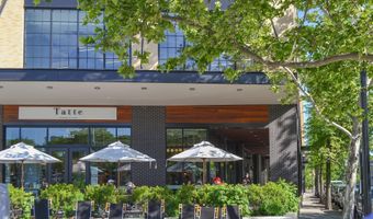 706 N CLEVELAND St, Arlington, VA 22201