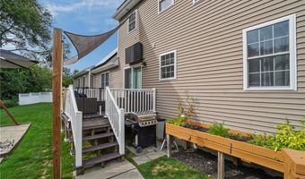 105 Amy Dr, Cranston, RI 02921