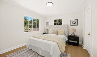 811 W San Marino Ave, Alhambra, CA 91801