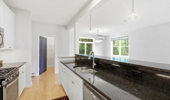 25 Staniford Farm Rd, Burlington, VT 05408