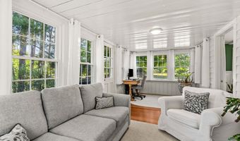 129 Bedford Center Rd, Bedford, NH 03110