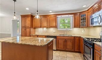 19 Bruce Dr, North Smithfield, RI 02896