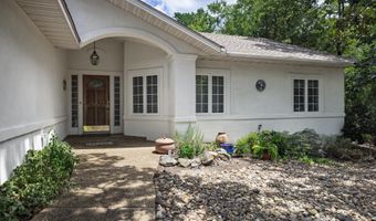2 Dominar Pl, Hot Springs Village, AR 71909