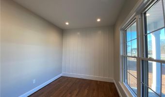 35 Primrose Ln, Cromwell, CT 06416