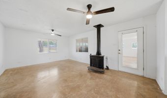 144 OAK PARK Rd, Adkins, TX 78101