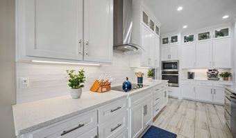 124 Sea Breeze Dr, Aransas Pass, TX 78336
