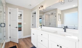 4585 SE 35th Ct, Des Moines, IA 50320
