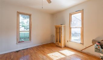 701 S 6th St, Chickasha, OK 73018