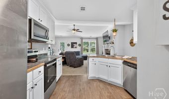 151 Rolling Woods Ln, Hull, GA 30646