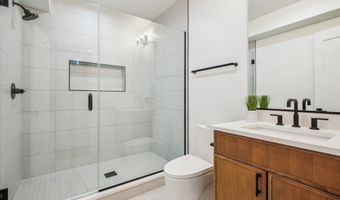 10033 CLUE Dr, Bethesda, MD 20817