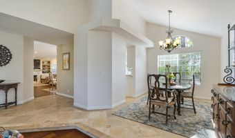 2655 Kauana Loa Dr, Escondido, CA 92029