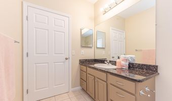 301 Scio Village Ct 262, Ann Arbor, MI 48103