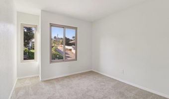 1895 Laurel Rd, Oceanside, CA 92054