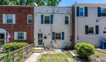 2935 LANDOVER St, Alexandria, VA 22305