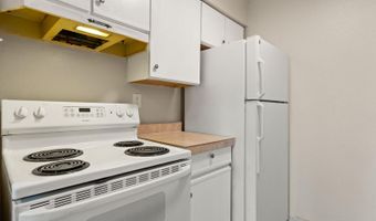 1601 Pennsylvania St NE Unit R16, Albuquerque, NM 87110