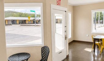 801 E Holland Ave, Alpine, TX 79830