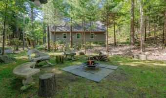 7 Greenway Ct, Bar Harbor, ME 04609