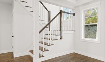 114 Daniel Trce, Burlington, CT 06013