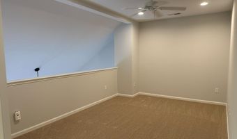 44322 MCHENRY Sq, Ashburn, VA 20147