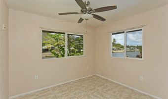 905 Kainui Dr, Kailua, HI 96734