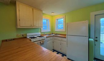 2570 Maple Hill Rd, Barton, VT 05822