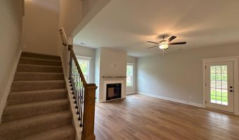 292 Rough Ridge Trl 30, Aberdeen, NC 28315