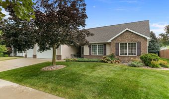 4013 E BENVALLEY Dr, Appleton, WI 54913