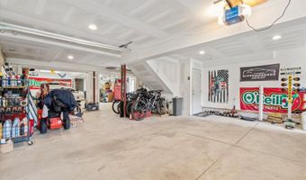 16 Breakneck Rd, Hudson, NH 03051