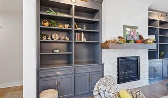 1210 Signal Lake Ct, Baldwin City, KS 66006