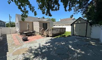 92 Woodland Dr, Aberdeen, NJ 07735