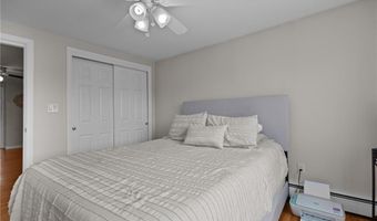 17 Belvedere St, Johnston, RI 02919