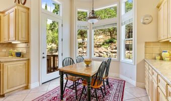5569 Pepperwood Rd, Santa Rosa, CA 95409