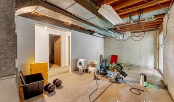 667 Duxbury Ct SE, Ada, MI 49301