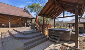 828 Shady Grv, Adkins, TX 78101