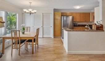 545 Mananai Pl 28R, Honolulu, HI 96818