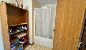 8005 Stone Castle Rd, Athens, OH 45701