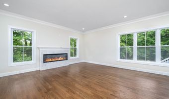 12 Verville Rd, Avon, CT 06001