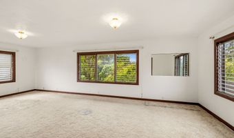 5201 PUUWAI Rd, Kalaheo, HI 96741