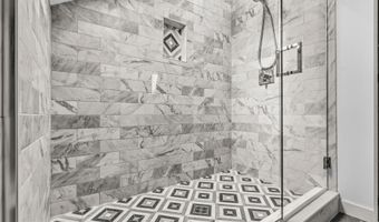 2360 S ARLINGTON RIDGE Rd, Arlington, VA 22202