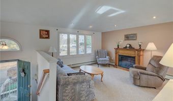 60 North St, Cranston, RI 02920