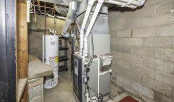 3 Shipman Cir, Ann Arbor, MI 48104