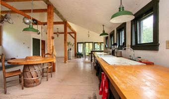 859 Whitehill Rd, Barnet, VT 05821