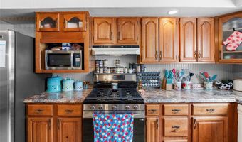 240 Herbert St, Alton, IL 62002