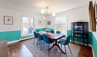 42 Wedgewood Dr, Danbury, CT 06811