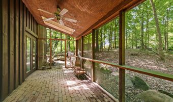 6559 Poston Rd, Athens, OH 45701