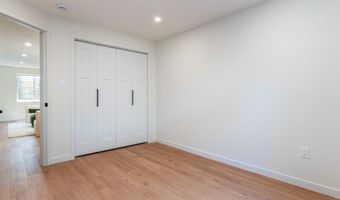 1023 Florida Ave, Ames, IA 50014