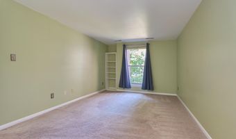 8302 TOBIN Rd 11, Annandale, VA 22003