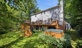 2057 Lakeside Dr, Alloway, NJ 07422