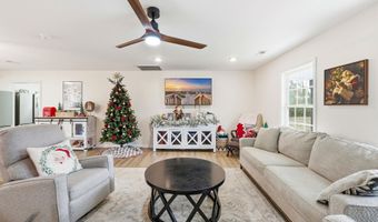 160 Leadwood St, Andrews, SC 29510